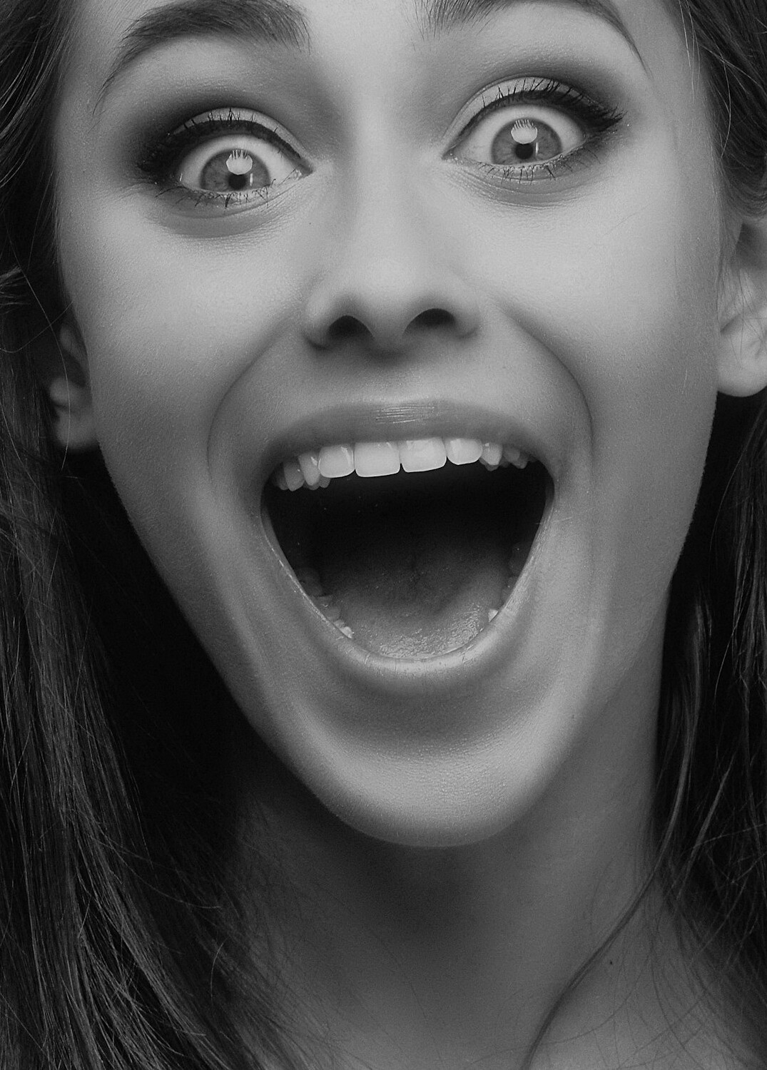 Portrait of a young woman smiling